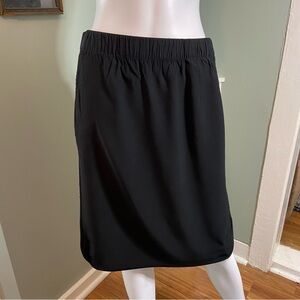 LOFT Black Pencil Midi Skirt Medium M Elastic Waist Versatile Sporty Casual